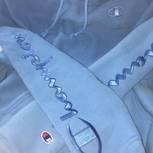 ⭐️Champion⭐️x Urban Outfitters Blue Sweatshirt